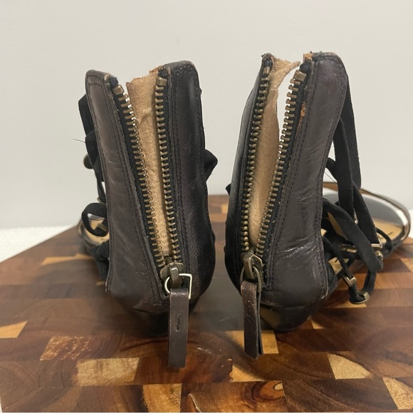 Nine West Black Gladiator Sandals 6M - Picture 3 of 8